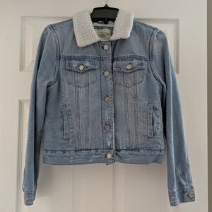 Ashley Vintage Charm Sherpa Lined Distressed Button Up Denim Jean Jacket Medium